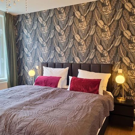 Maremar - Style-Loft Am Ferberturm - 2 Schlafzimmer - Luxus Boxspringbett - Arbeitsplaetze - Highspeed Wlan Gera Extérieur photo